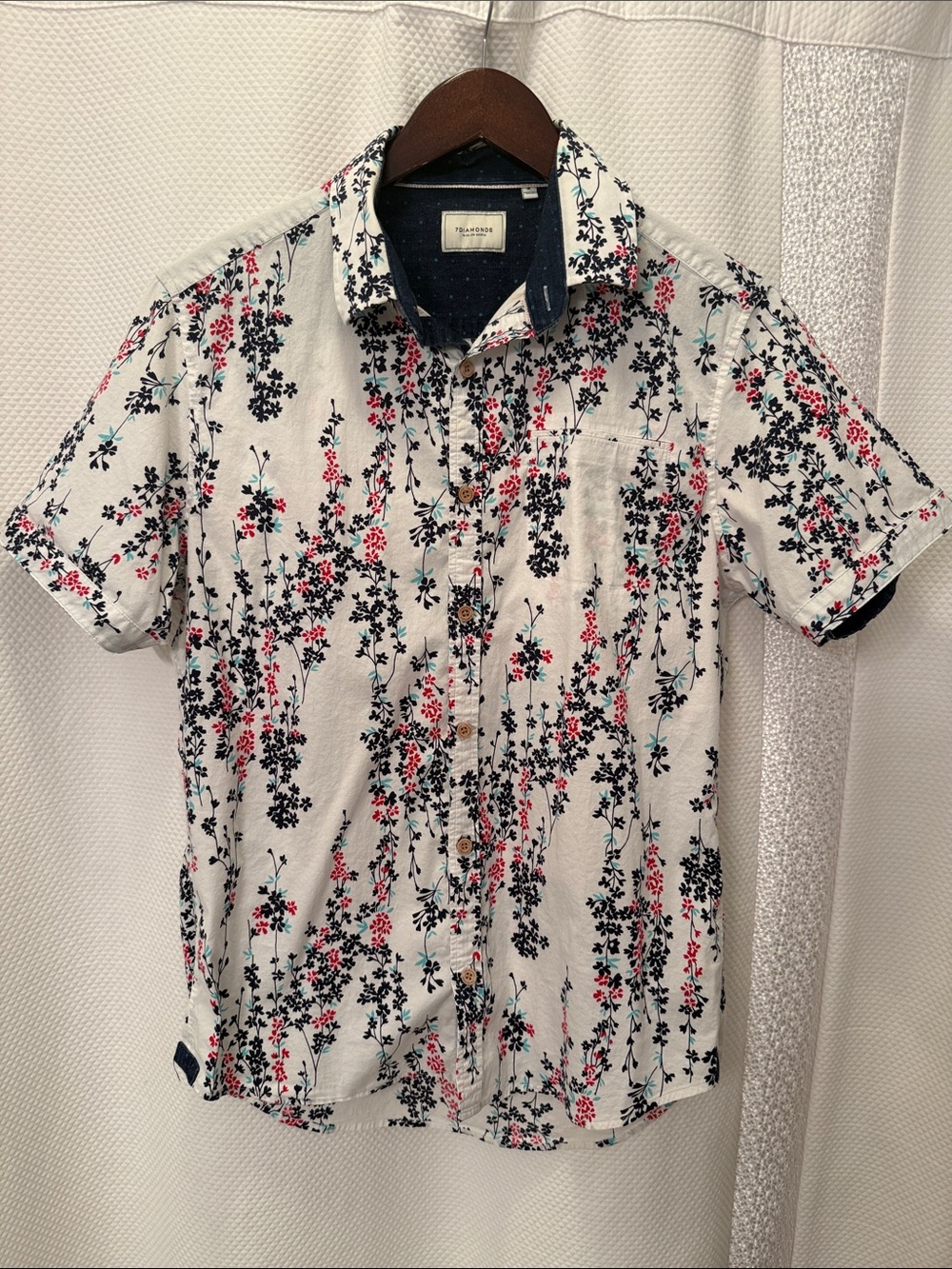 7 Diamonds Short Sleeve Button Up Shirt, White w/ Navy, Teal & Red Floral